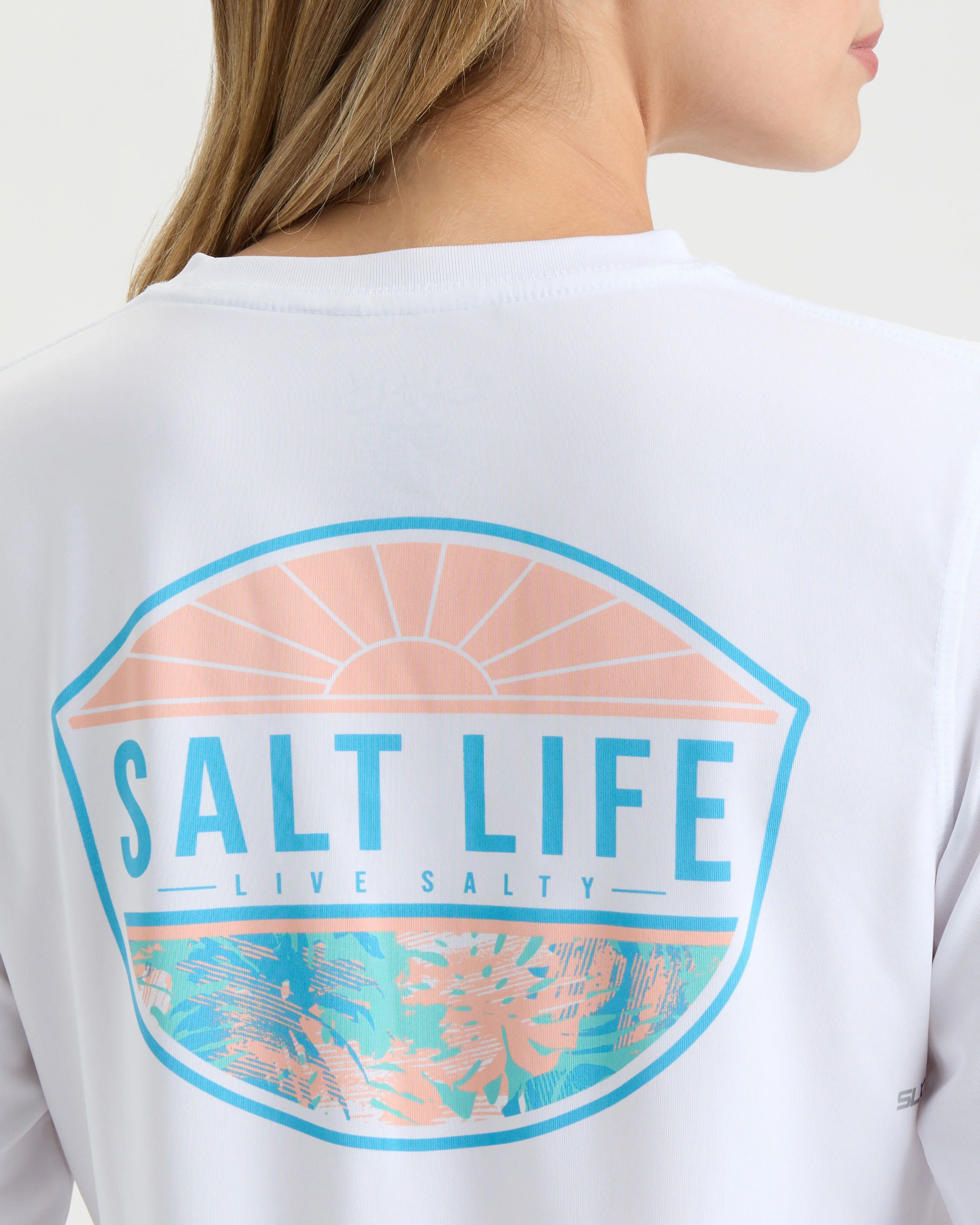 Women’s Holiday Sun Performance Long Sleeve Shirt - Image 7