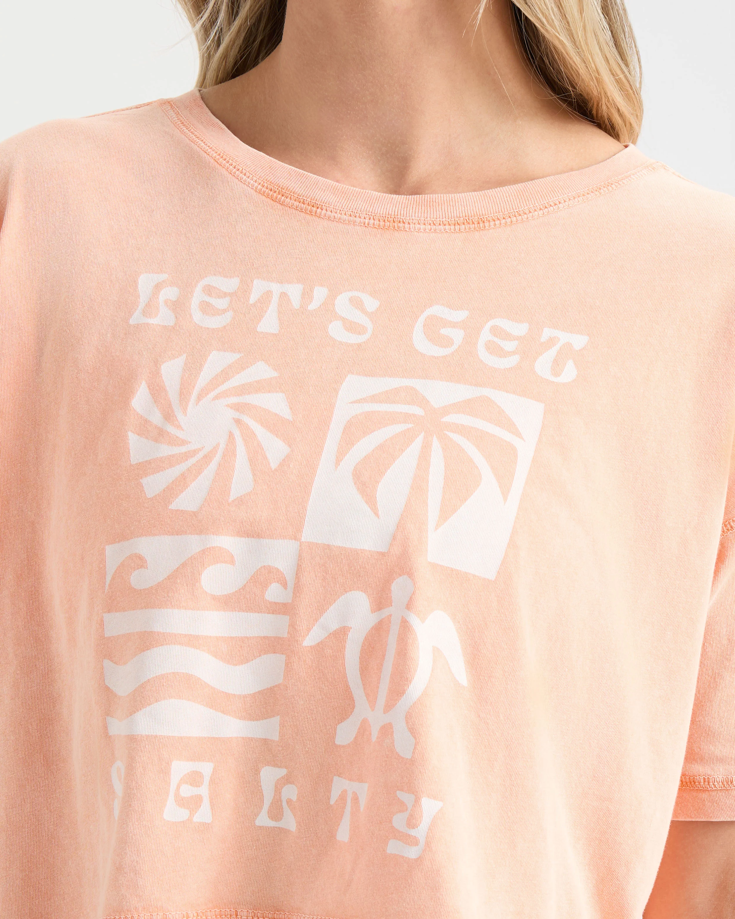 Women's Salty Scenes Cropped Shirt - Image 6