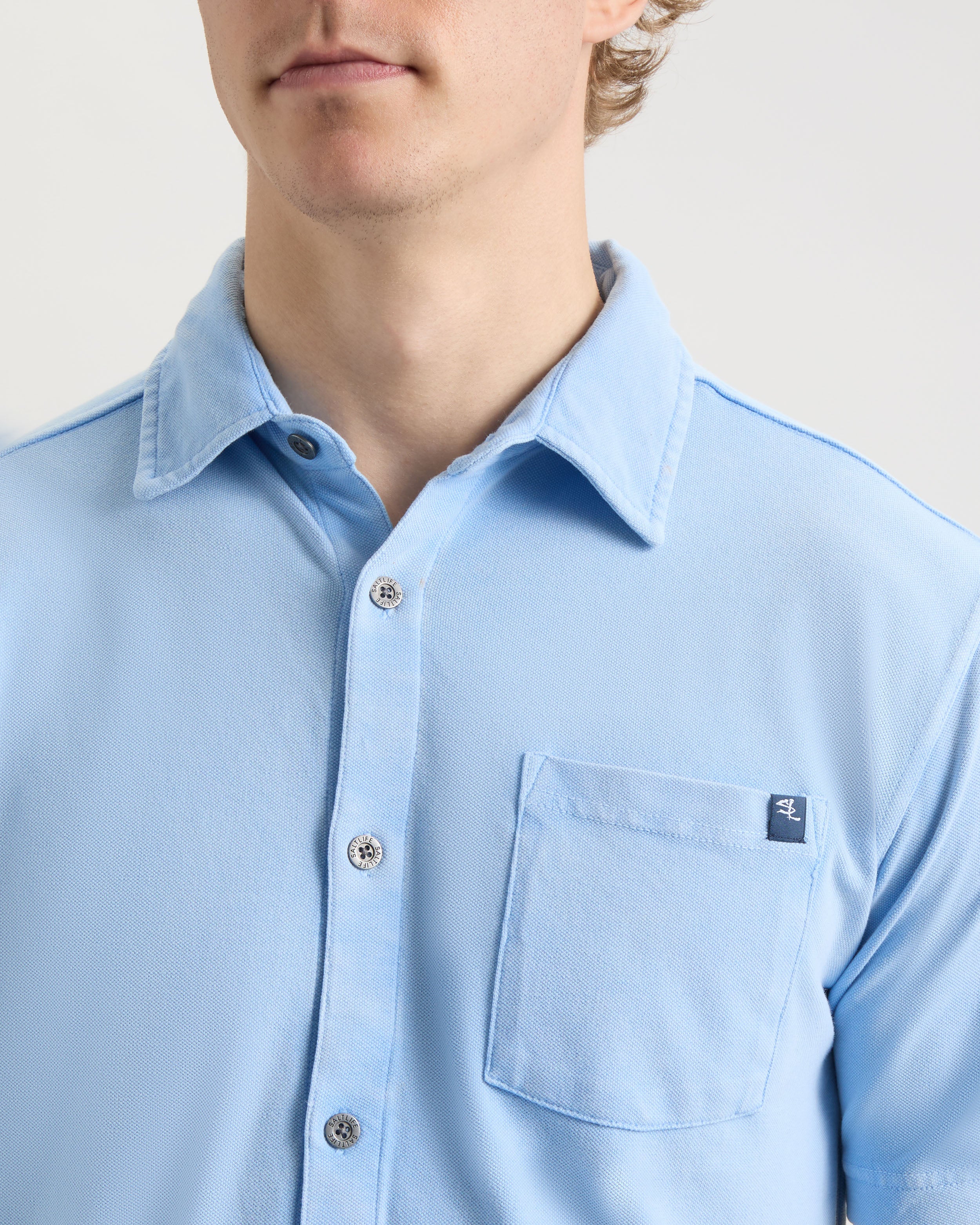 Men's Tidal Shift Woven Short Sleeve Shirt - Image 6